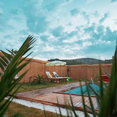 Honey 6 Hotel 4*