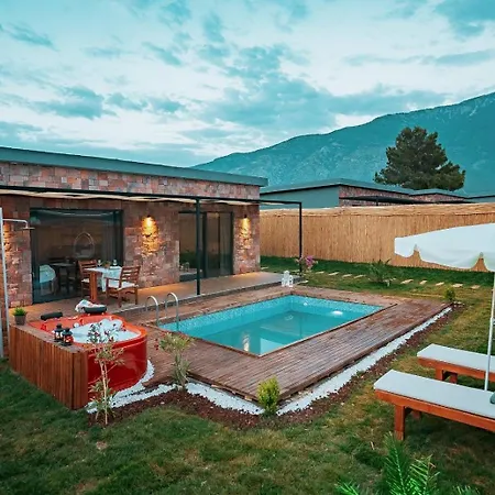 Honey 6 Hotel 4*